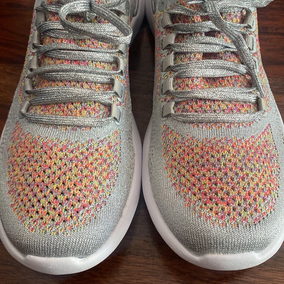 APL TechLoom Silver / Multi Breeze Knit Trainers - Picture 5 of 15
